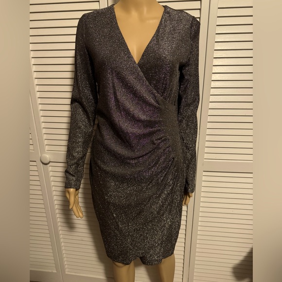 Dkny Dresses & Skirts - Beautiful DKNY size 6 silver black touched long sleeve dress women NWT